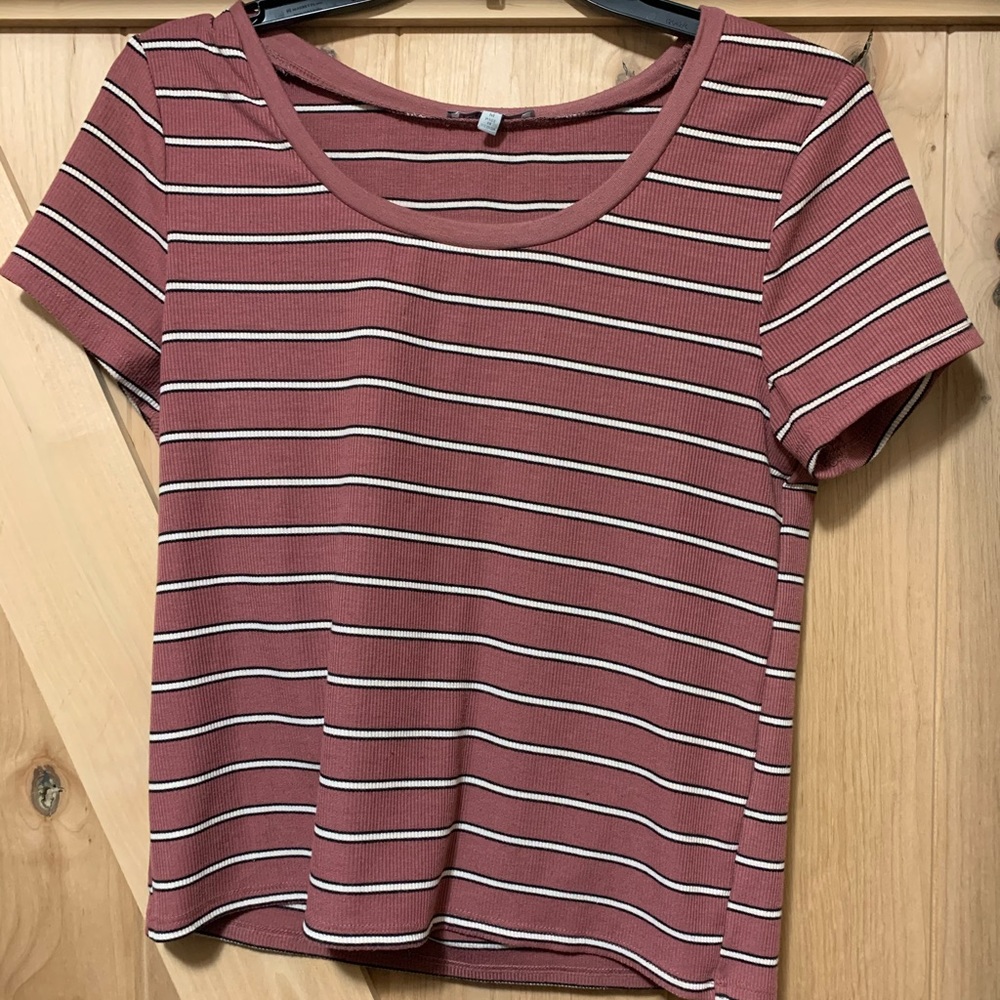 Stripped T-shirt soft and ribbed material